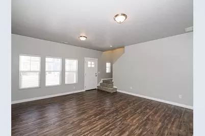 702 E 380 N, Vineyard, UT 84058 - Photo 3