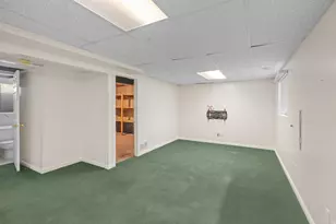 6452 W 3270 S, West Valley, UT 84128 - Photo 37
