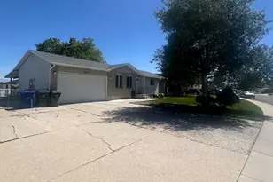 6452 W 3270 S, West Valley, UT 84128 - Photo 3