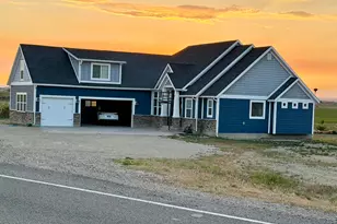 2606 W Mortensen Ln, Roosevelt, UT 84066 - Photo 1