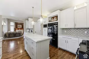 469 E 12000 S, Draper, UT 84020 - Photo 9