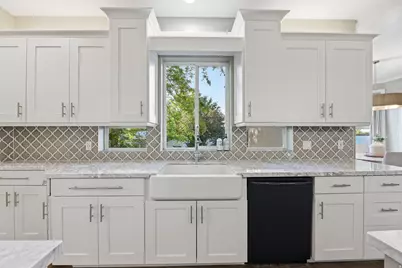 469 E 12000 S, Draper, UT 84020 - Photo 9