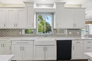 469 E 12000 S, Draper, UT 84020 - Photo 9