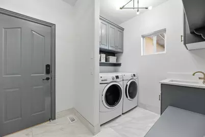 469 E 12000 S, Draper, UT 84020 - Photo 59