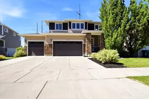 822 W Star Spangled Dr, Bluffdale, UT 84065 - Photo 1
