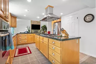 9776 S Granite Hills Dr, Sandy, UT 84092 - Photo 13