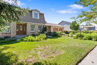 9776 S Grainte Dr, Sandy, UT 84092 - Photo 3