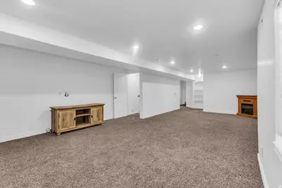 1368 W 2920 S, Syracuse, UT 84075 - Photo 23
