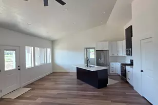 553 W 1500 S, Vernal, UT 84078 - Photo 5