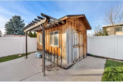 2932 W 6050 S, Roy, UT 84067 - Photo 27