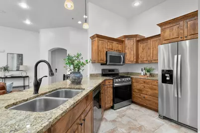5198 N University Ave #401, Provo, UT 84604 - Photo 5