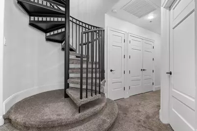 5198 N University Ave #401, Provo, UT 84604 - Photo 19
