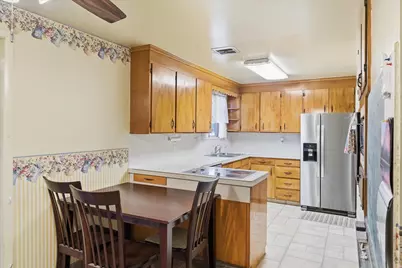 386 S 600 W, Tremonton, UT 84337 - Photo 7