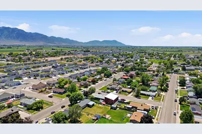 386 S 600 W, Tremonton, UT 84337 - Photo 33