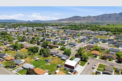 386 S 600 W, Tremonton, UT 84337 - Photo 35