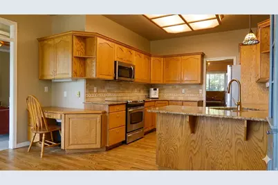 869 E 3350 N, North Ogden, UT 84414 - Photo 5