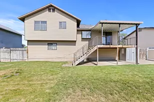 5643 S 2950 W, Roy, UT 84067 - Photo 11