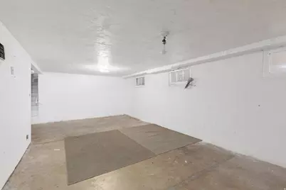 4806 S 2500 W, Roy, UT 84067 - Photo 17