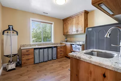 5337 W Hidden Rose Cir, Herriman, UT 84096 - Photo 35