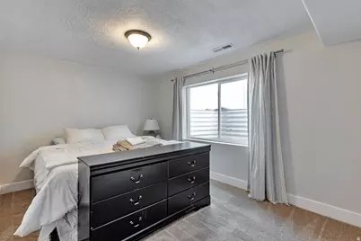 970 W Rutledge Rd, Bluffdale, UT 84065 - Photo 21