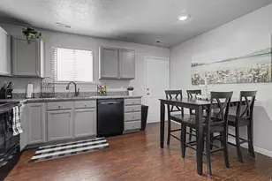422 E 2050 N, Ogden, UT 84414 - Photo 7