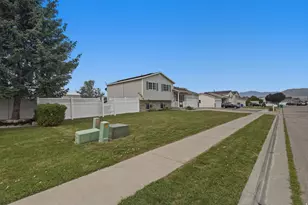 2049 W 1835 N, Lehi, UT 84043 - Photo 3