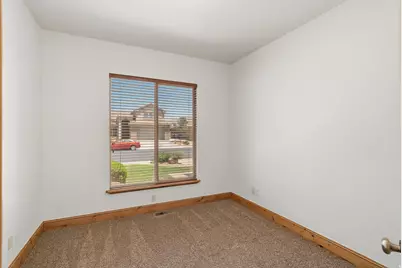 3879 London Ln, Santa Clara, UT 84765 - Photo 9