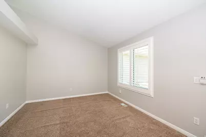 936 S Davis Creek Ln E, Farmington, UT 84025 - Photo 17