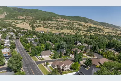 936 S Davis Creek Ln E, Farmington, UT 84025 - Photo 5