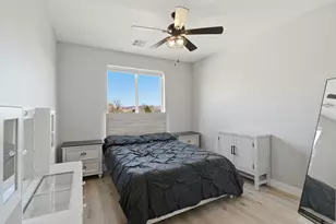 1033 N 2050 Cir E, Saint George, UT 84770 - Photo 13