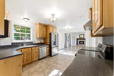 3463 S 400 E, Bountiful, UT 84010 - Photo 9