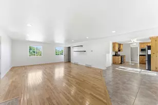 3463 S 400 E, Bountiful, UT 84010 - Photo 13