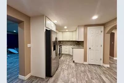 781 Sherwood Dr, Layton, UT 84041 - Photo 11