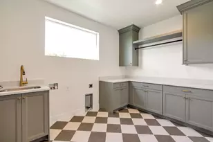 2136 N 725 W, Centerville, UT 84014 - Photo 17