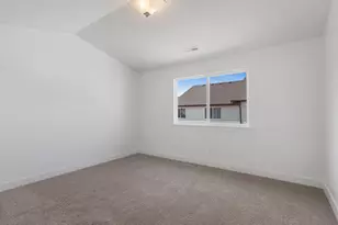 4628 W Boseman Ln S, Riverton, UT 84096 - Photo 11
