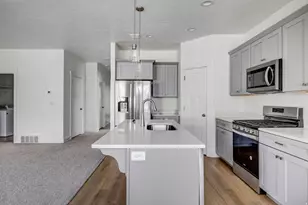 4642 W Hemsworth Ln, Riverton, UT 84096 - Photo 13