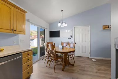 1353 S 360 W, Payson, UT 84651 - Photo 9