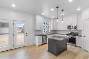 928 E 120 N, Tremonton, UT 84337 - Photo 5