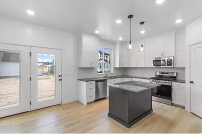 906 E 120 N #25, Tremonton, UT 84337 - Photo 5