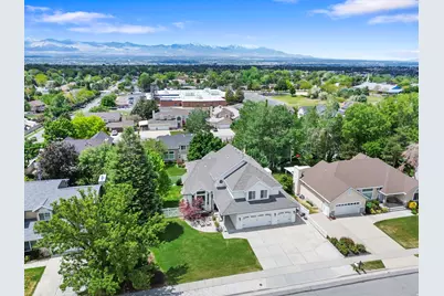 9970 S Summit View Dr E, Sandy, UT 84092 - Photo 35