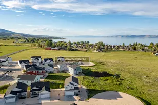 2250 S Beachcomber Ln, Garden City, UT 84028 - Photo 49