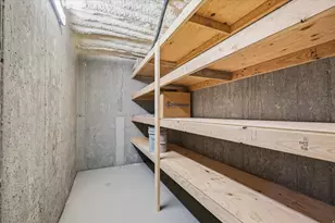 1088 E 200 N, Hyde Park, UT 84318 - Photo 29