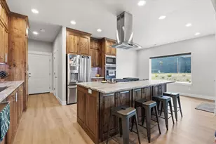 1088 E 200 N, Hyde Park, UT 84318 - Photo 7