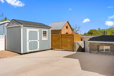 90 S 200 W, Fillmore, UT 84631 - Photo 9