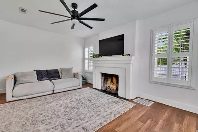 206 S 100 W, Bountiful, UT 84010 - Photo 3