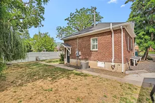 206 S 100 W, Bountiful, UT 84010 - Photo 27