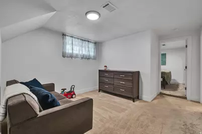 206 S 100 W, Bountiful, UT 84010 - Photo 15