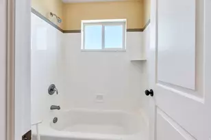 6957 N Comanche St, Eagle Mountain, UT 84005 - Photo 25