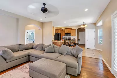 6957 N Comanche St, Eagle Mountain, UT 84005 - Photo 9