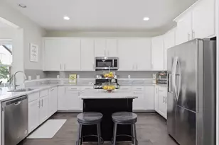 10338 S Venenzia Way W, South Jordan, UT 84095 - Photo 5